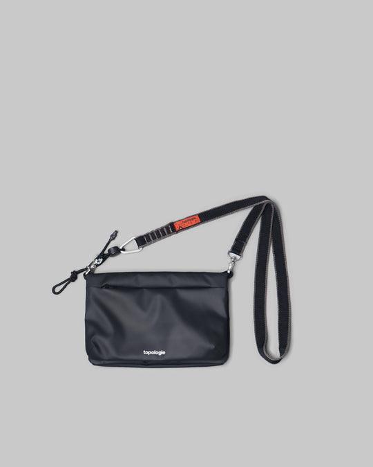 TOPOLOGY WARES BAGS FLAT SACOCHE SMALL BLACK DRY – WATERKANT Store