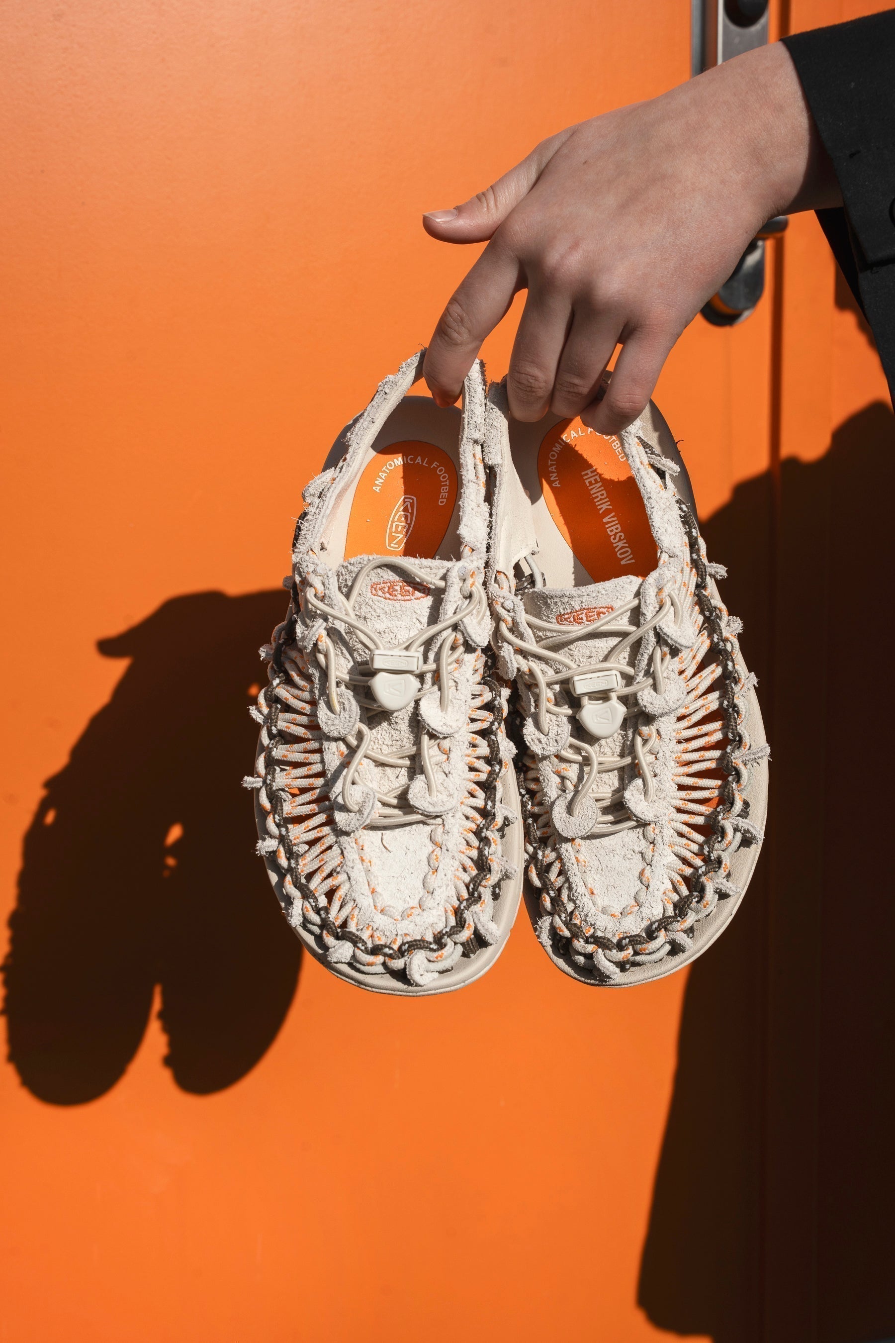 Keen UNEEK X Henrik Vibskov