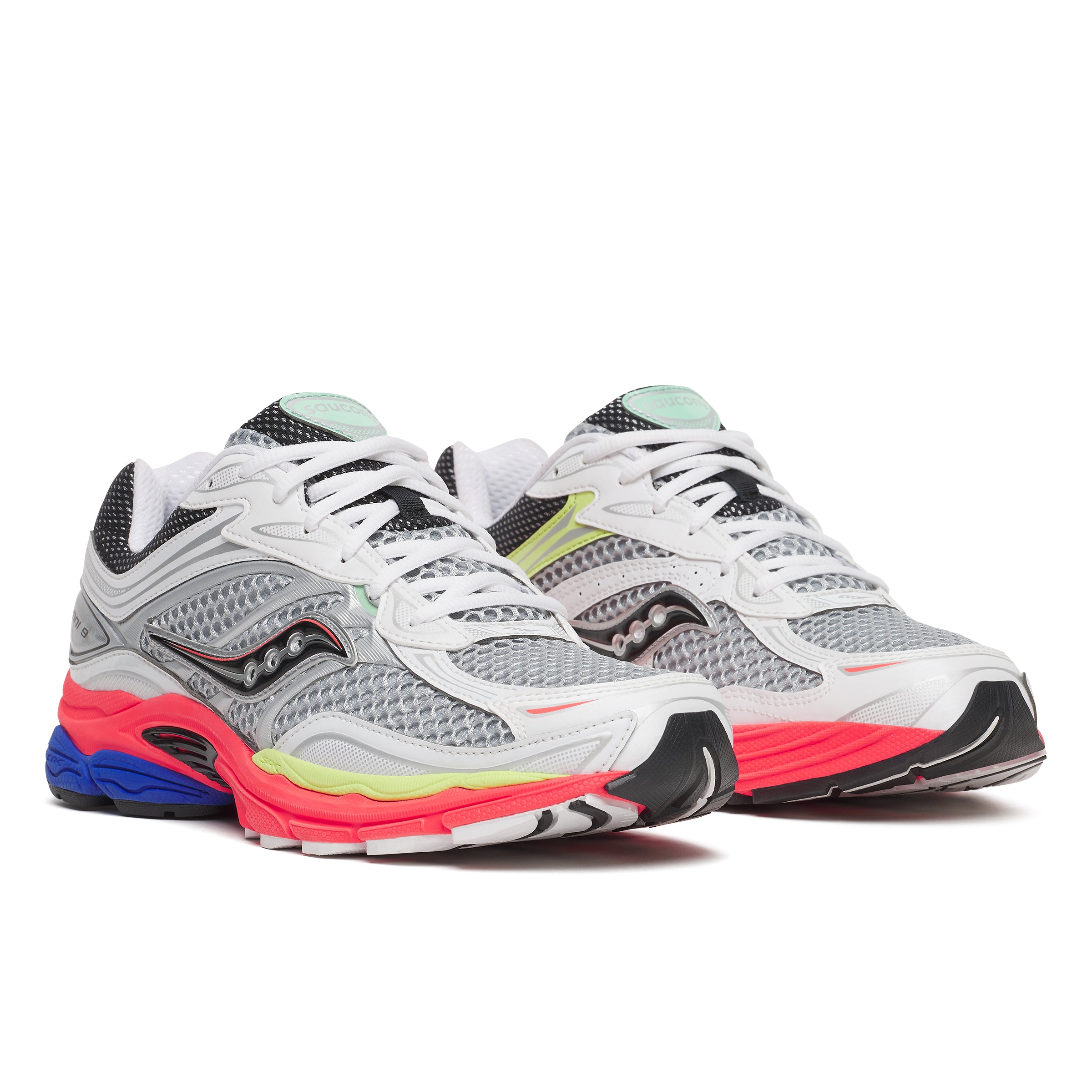 SAUCONY PROGRID OMNI 9 - WHITE/VIZIRED jetzt im WATERKANT Store Hamburg