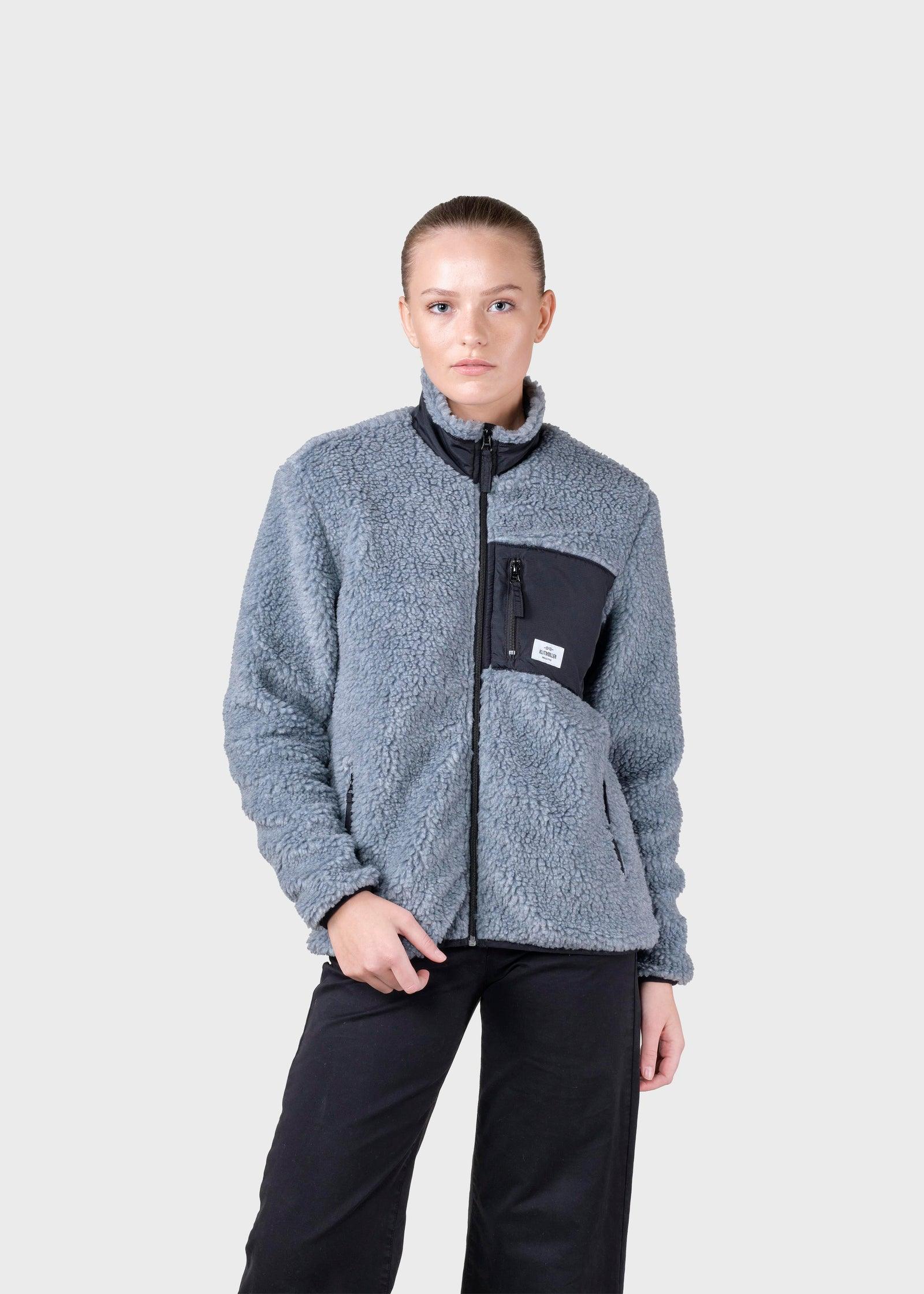 KLITMØLLER COLLECTIVE WOMENS FLEECE JACKET-PASTEL GREY - WATERKANT Store -Hamburg Ottensen Altona