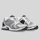 SAUCONY PROGRID TRIUMPH 4 - GREY/SILVER - WATERKANT Store -Hamburg Ottensen Altona